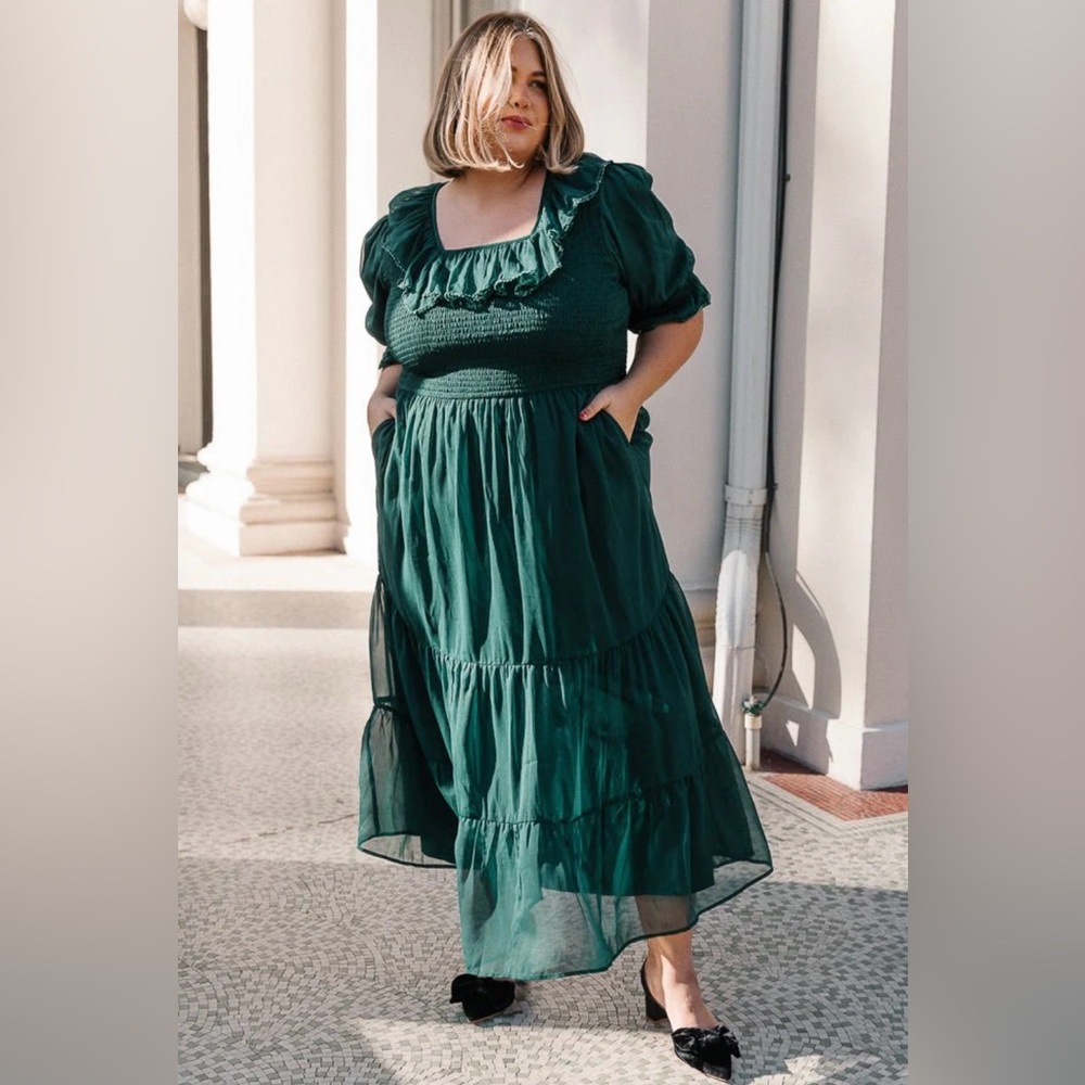 Ivy City Co Gracie Dress in Emerald Chiffon, 3x New